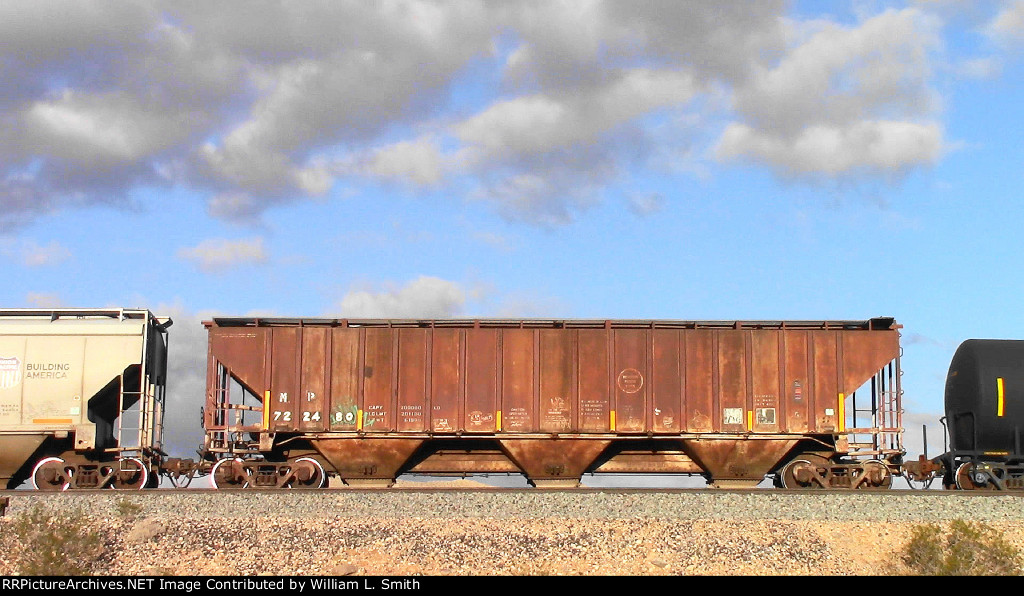 WB Manifest Frt at Erie NV W-MdTrnSlv  -31